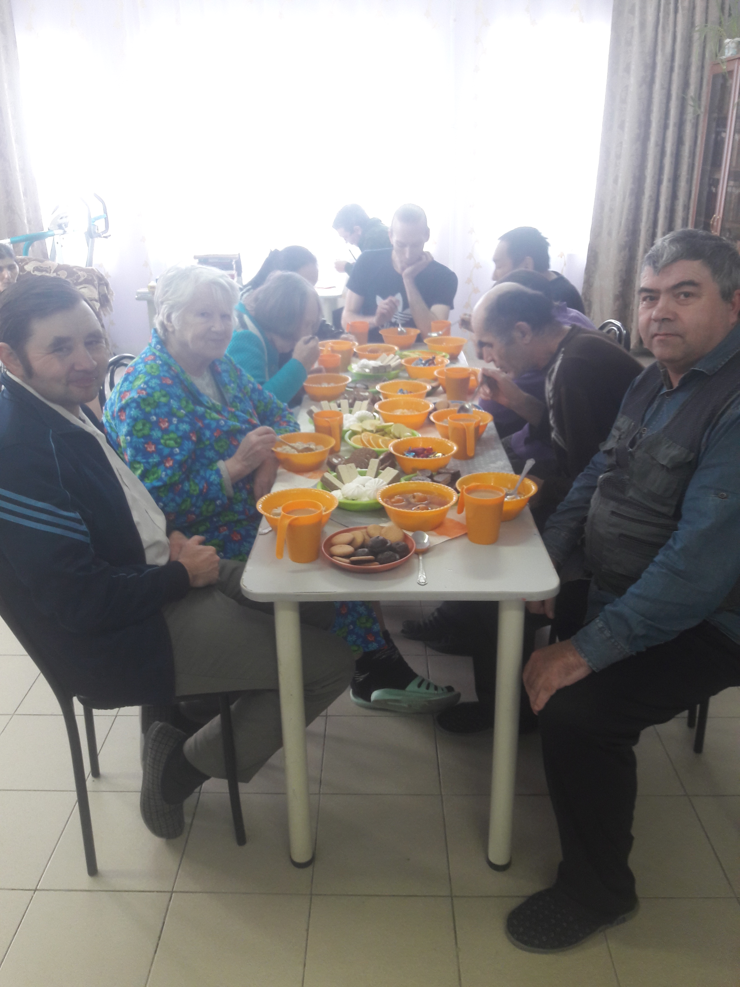 Поздравление с днем рождения проживающих граждан